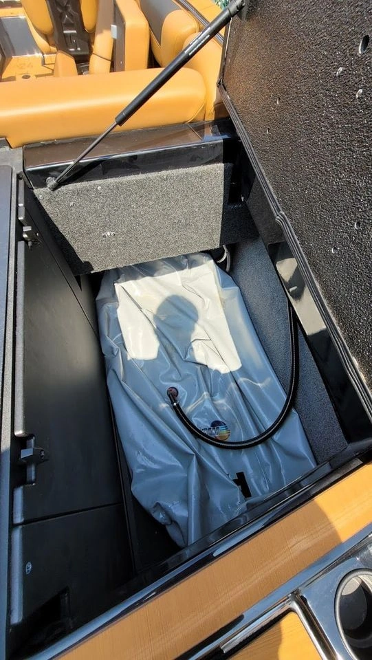 Axis Gaseoline Interior 3