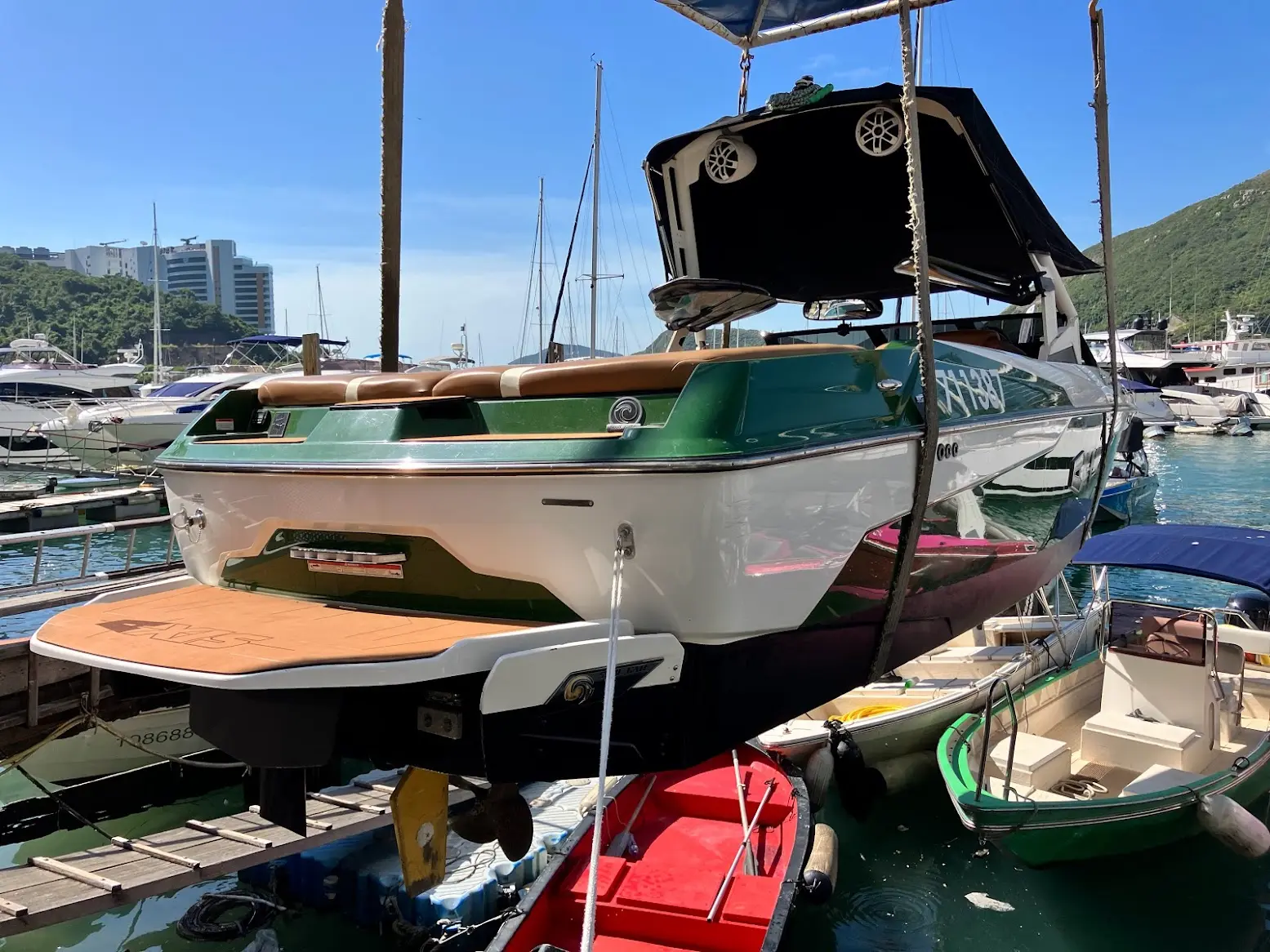 Axis Yanmar Interior 1