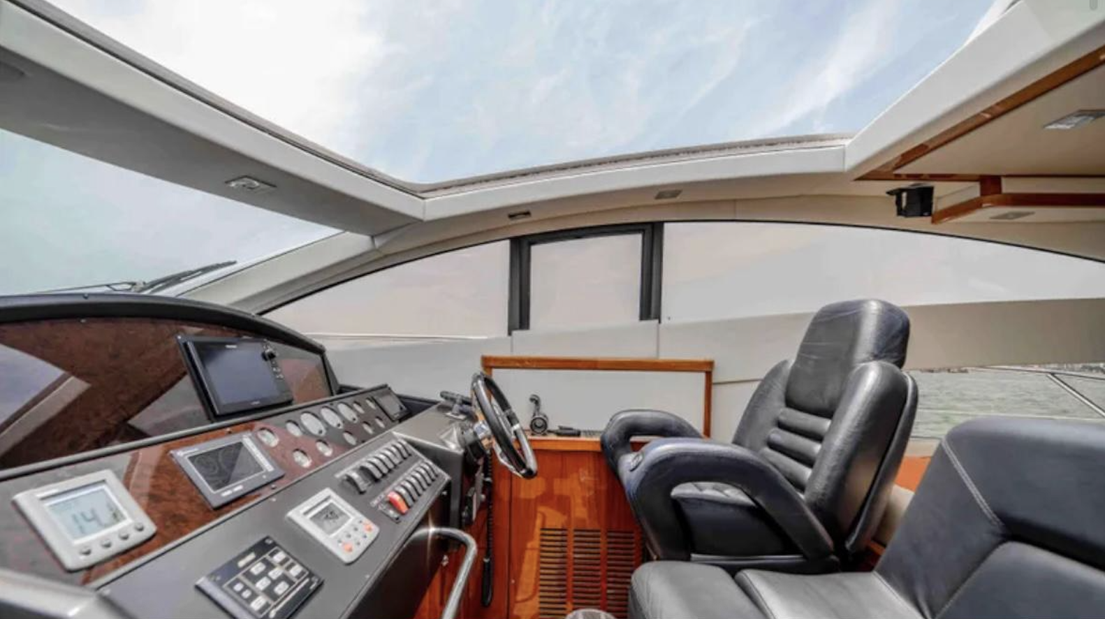 2007 Sunseeker Predator 72 Interior 5